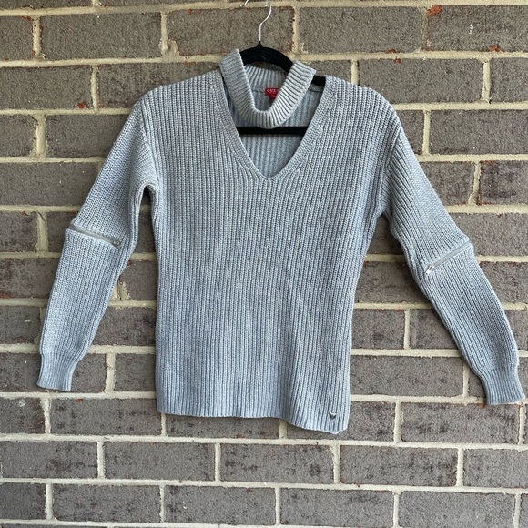 Guess Long Sleeve Ribbed Choker Sweater  top  Size XSmall Gray - Picture 1 of 10
